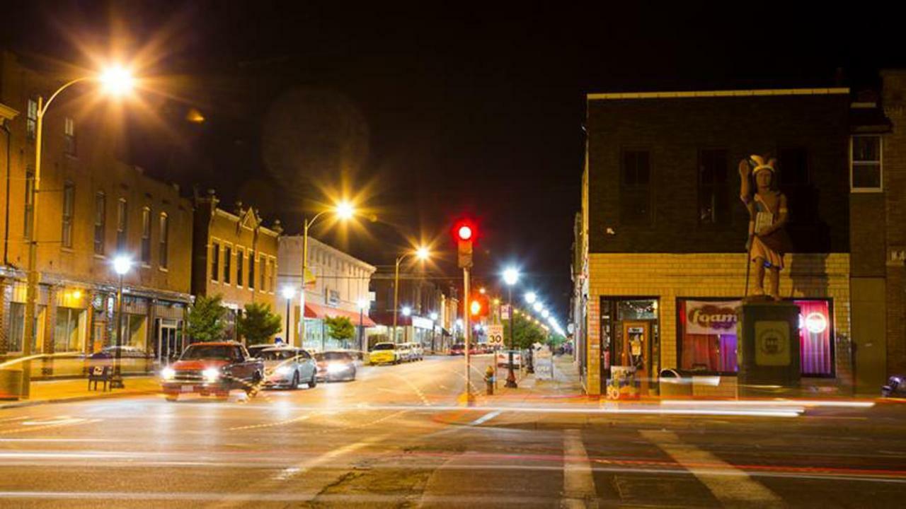 Luxury Apt W/ Spectrum Mood Lighting - Historic Cherokee Street Antique Row Maryland Heights Exteriér fotografie
